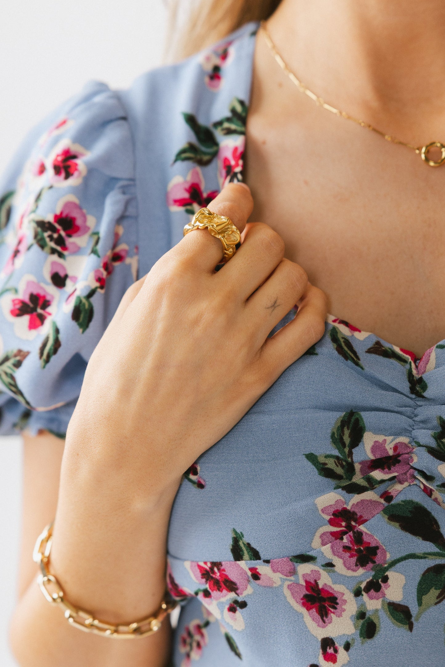 Aspen Necklace in Gold