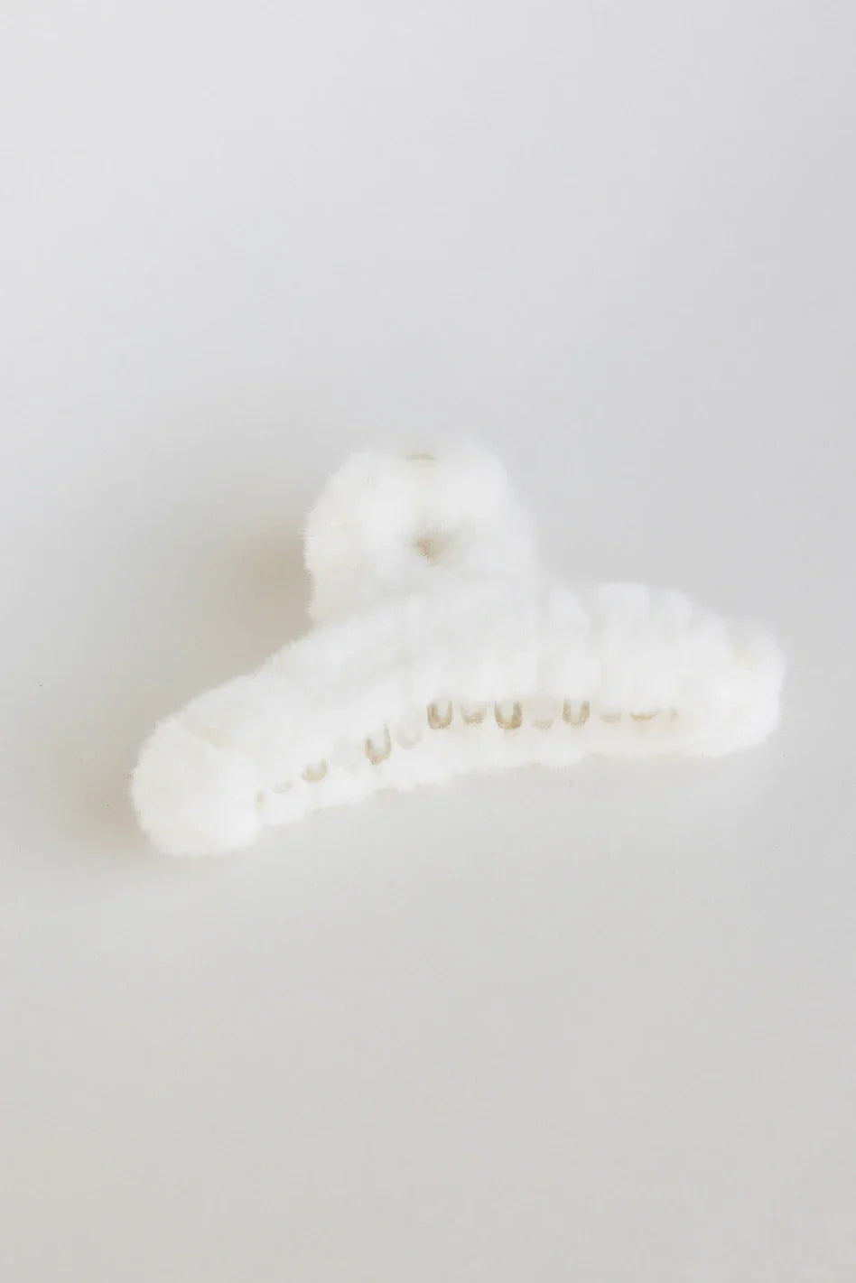 Fuzzy Claw Clip in Cream