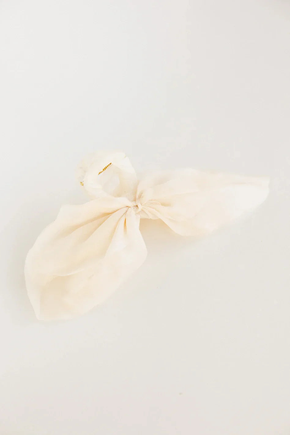Mesh Bow Claw Clip