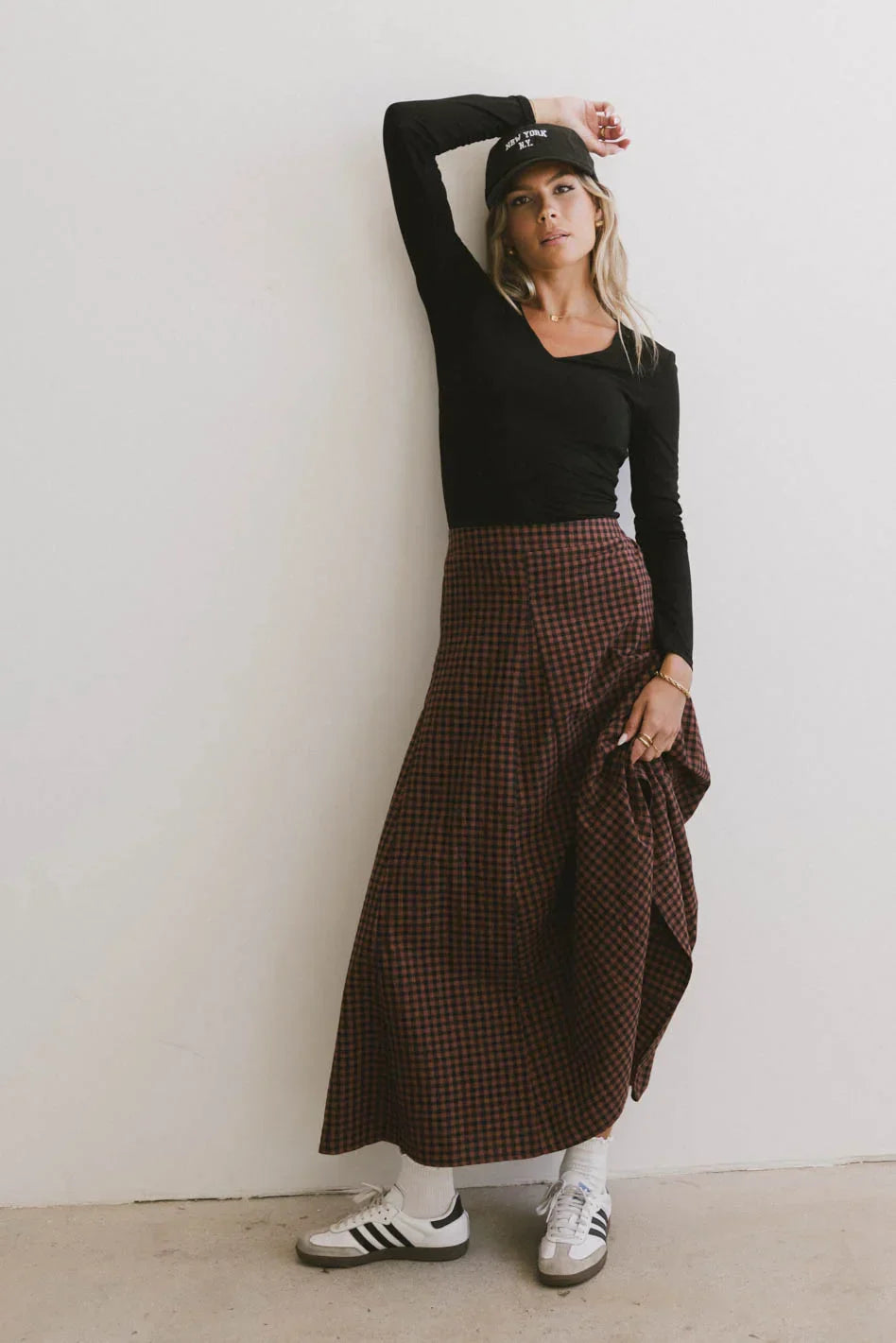 Iris Basic Top in Black - FINAL SALE