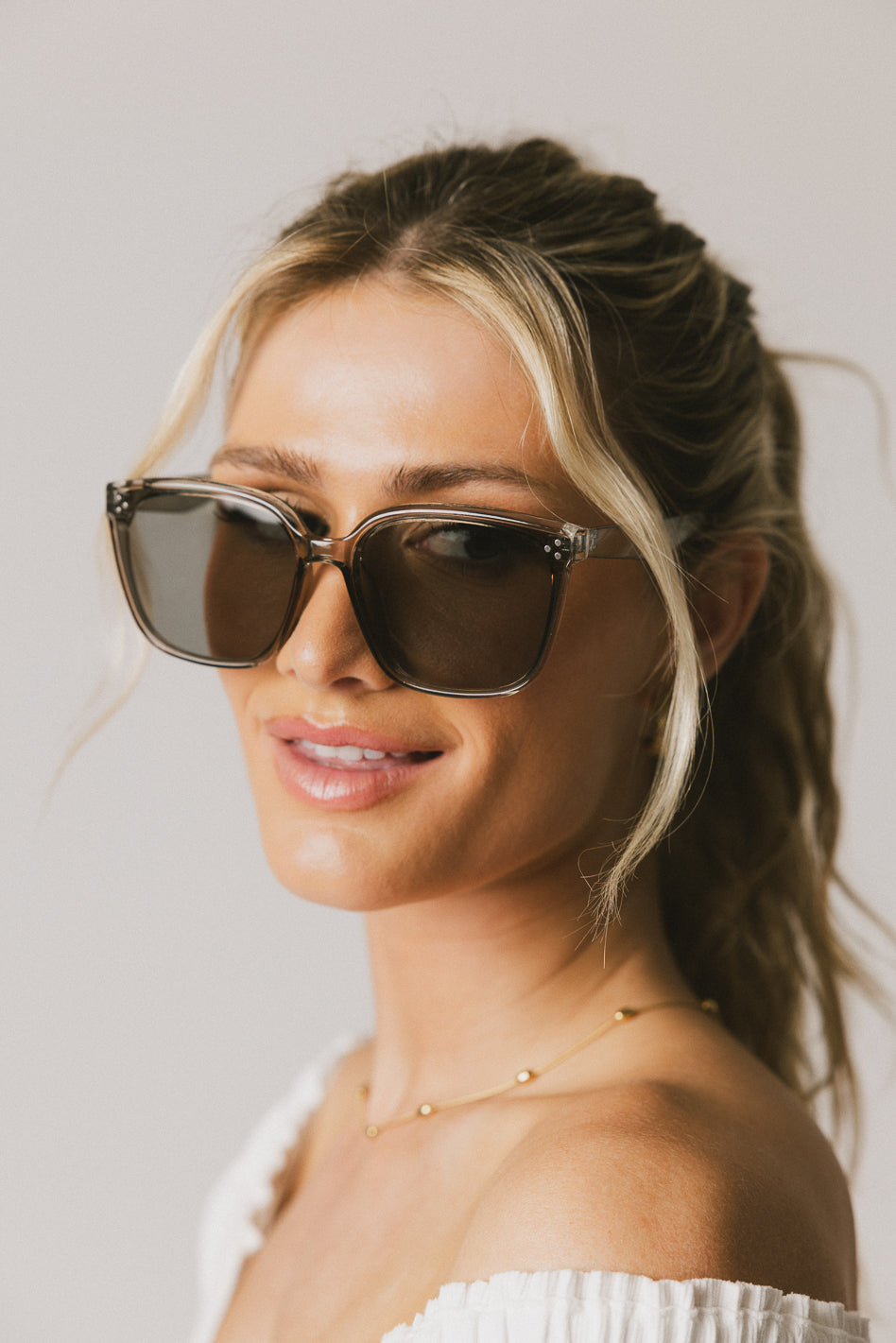 Maya Sunglasses in Grey