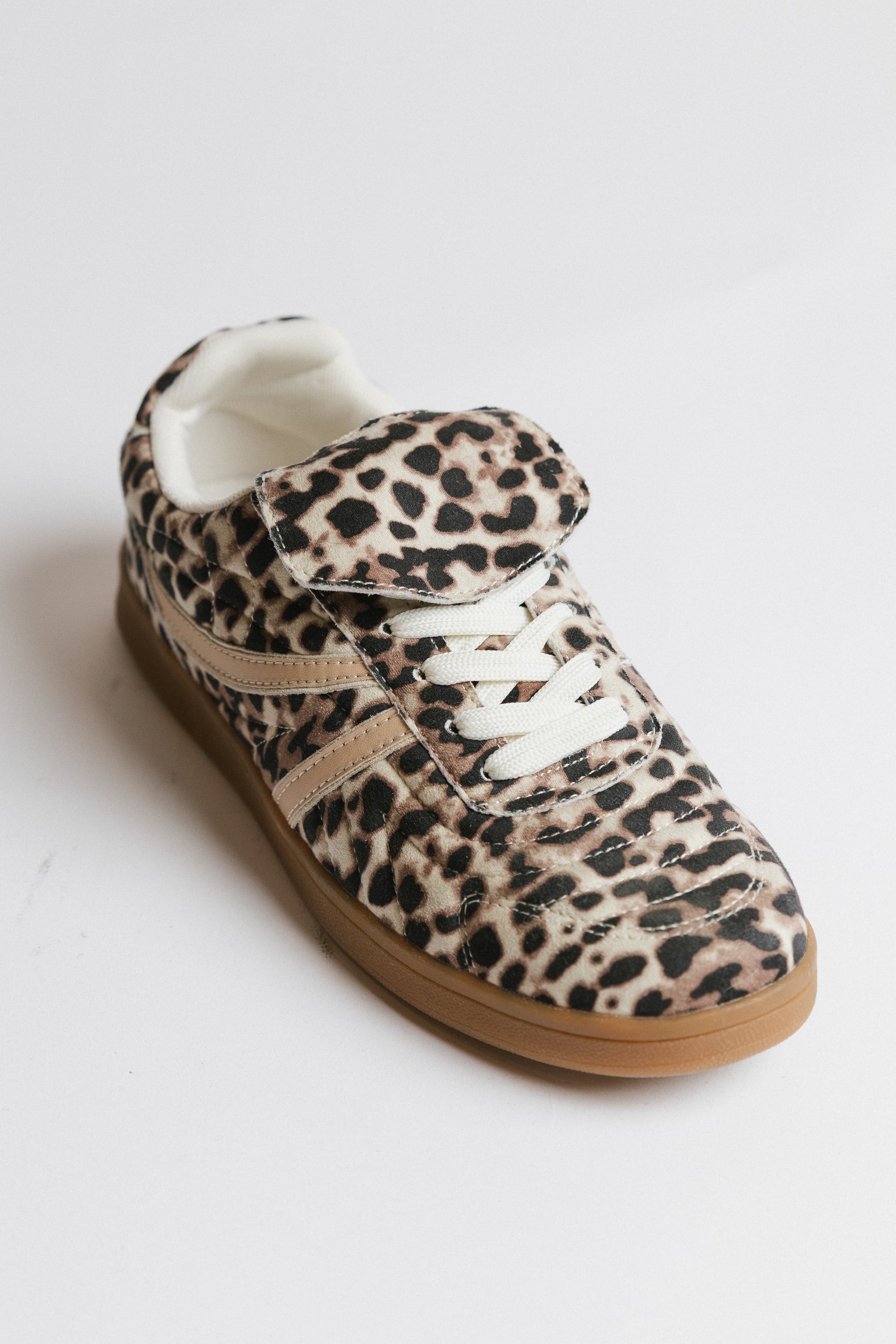 Steve Madden Madrid Sneaker in Bone