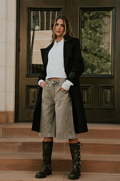 Alden Bermuda Shorts in Grey