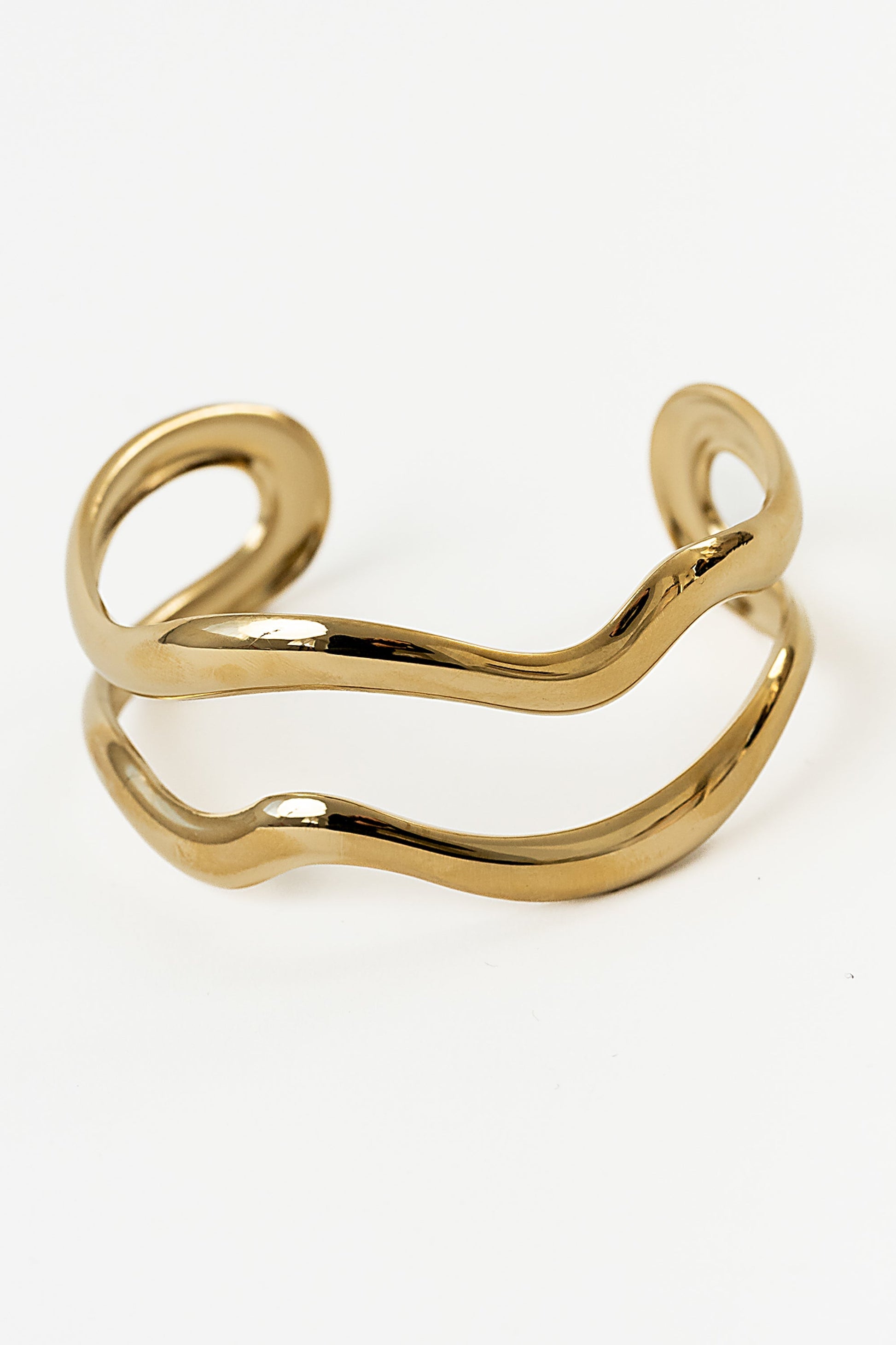 Quinny Abstract Cuff in Gold