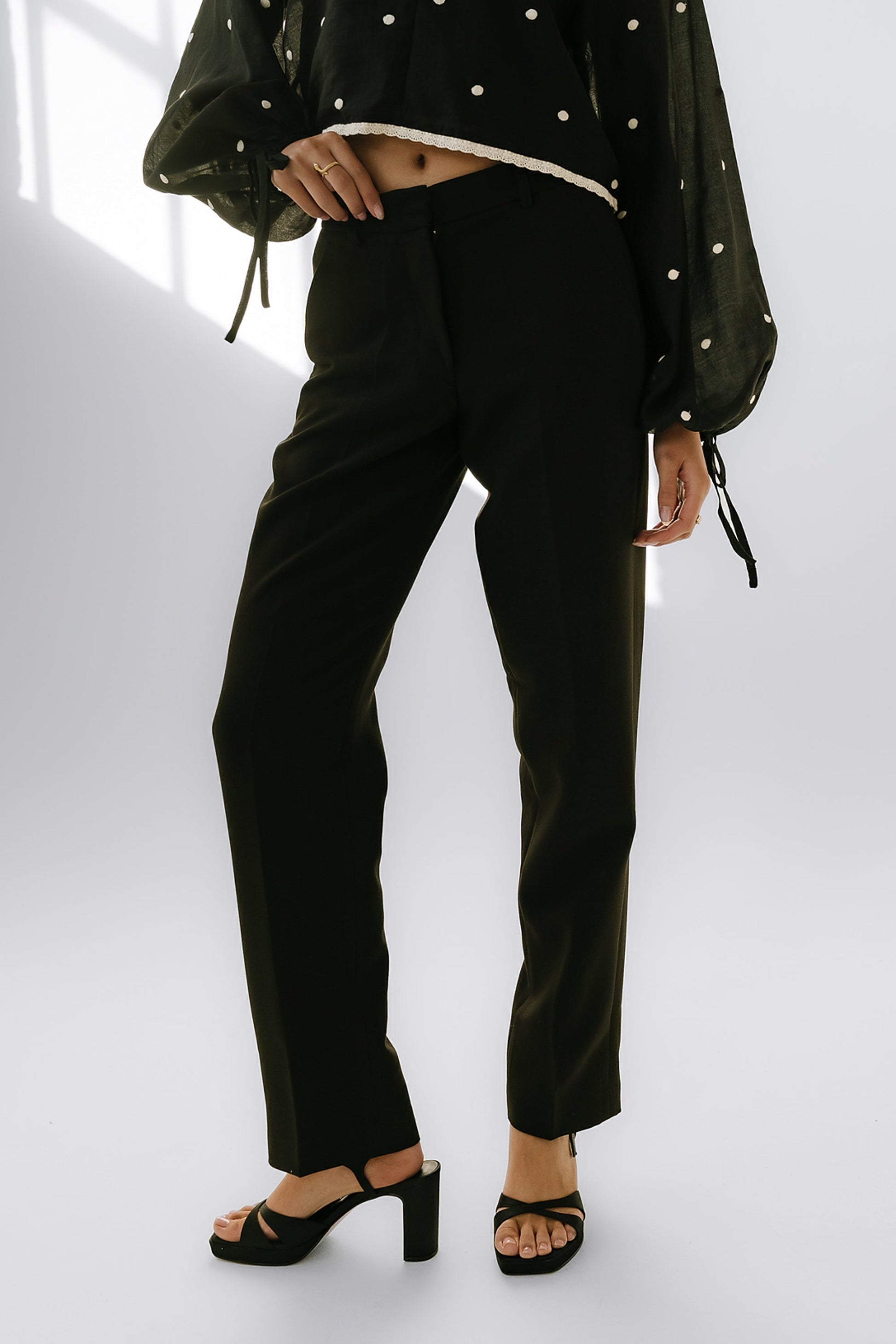 Mitchel Straight Leg Trouser in Black