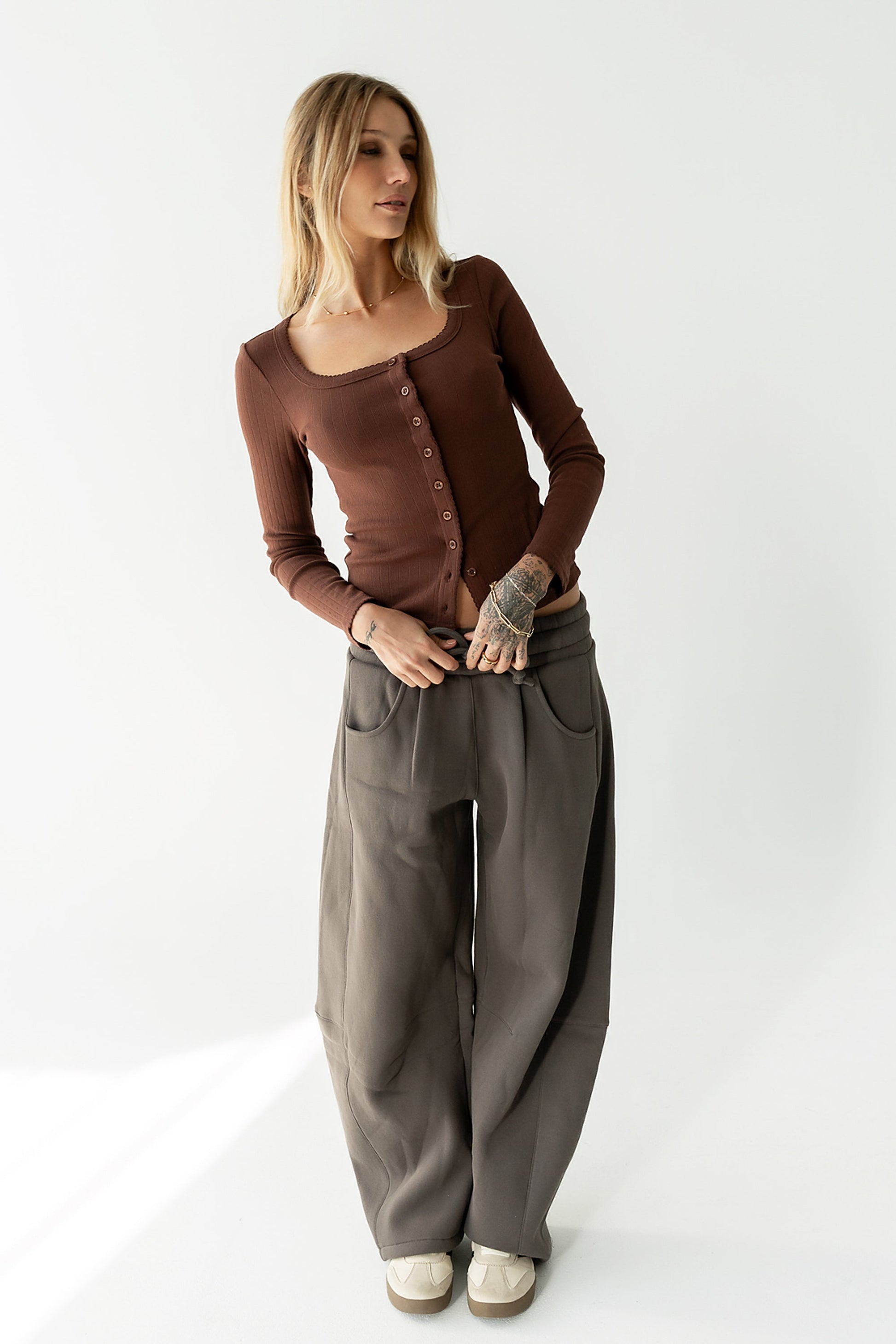 Maribel Barrel Sweatpants in Charcoal