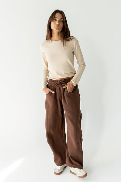 Maribel Barrel Sweatpants in Brown