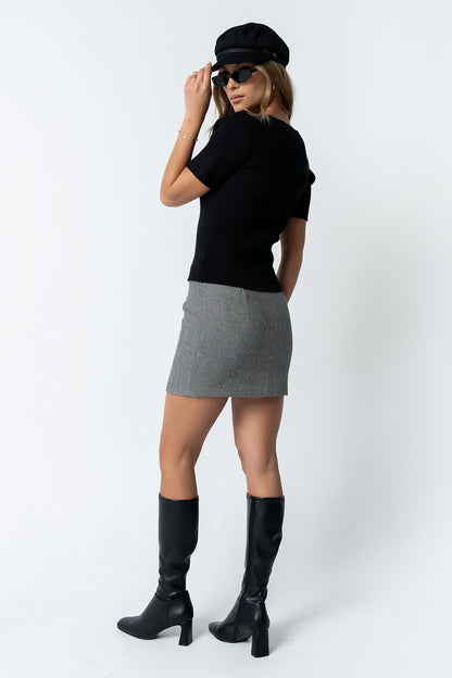 Waylen Ribbed Sweater in Black