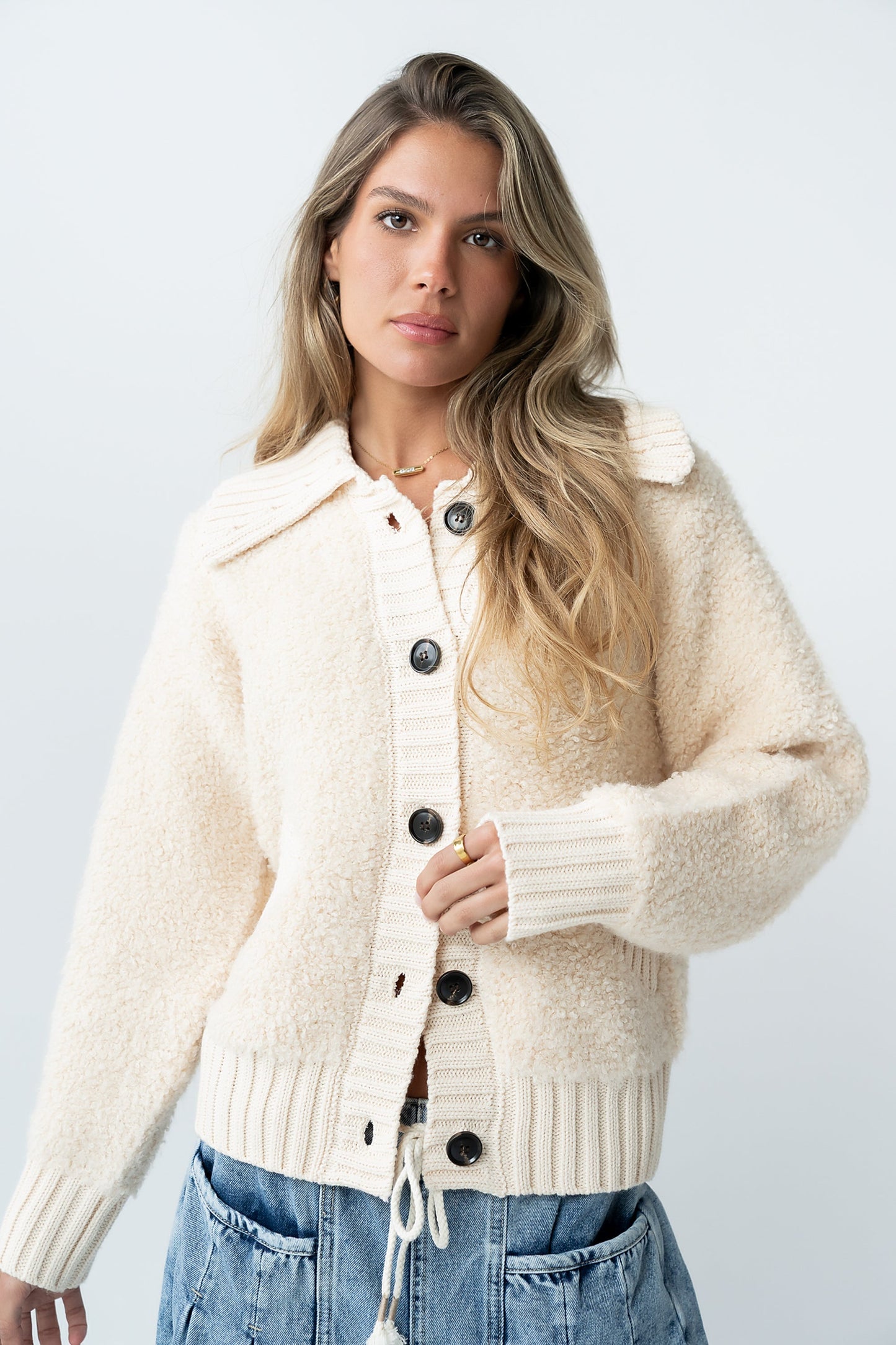 Jonah Collared Cardigan in Cream
