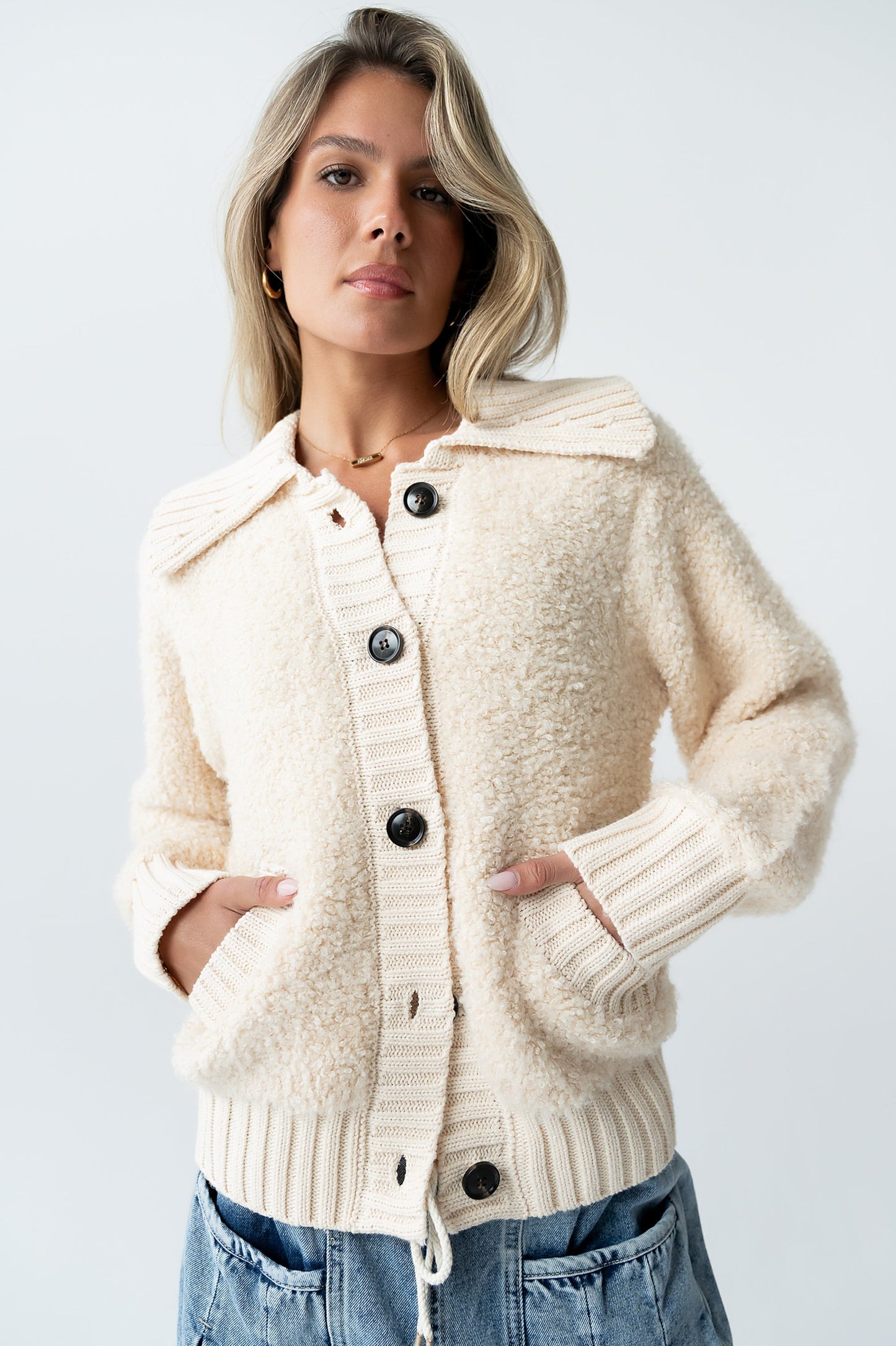 Jonah Collared Cardigan in Cream