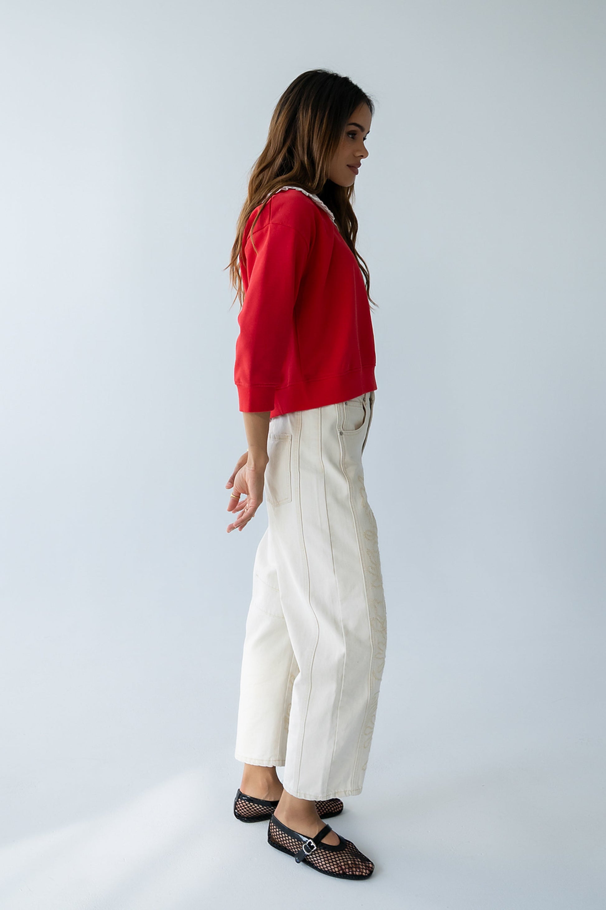 Kinsey Embroidered Barrel Jeans in Beige