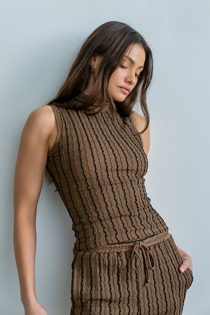 Willow Textured Top in Brown