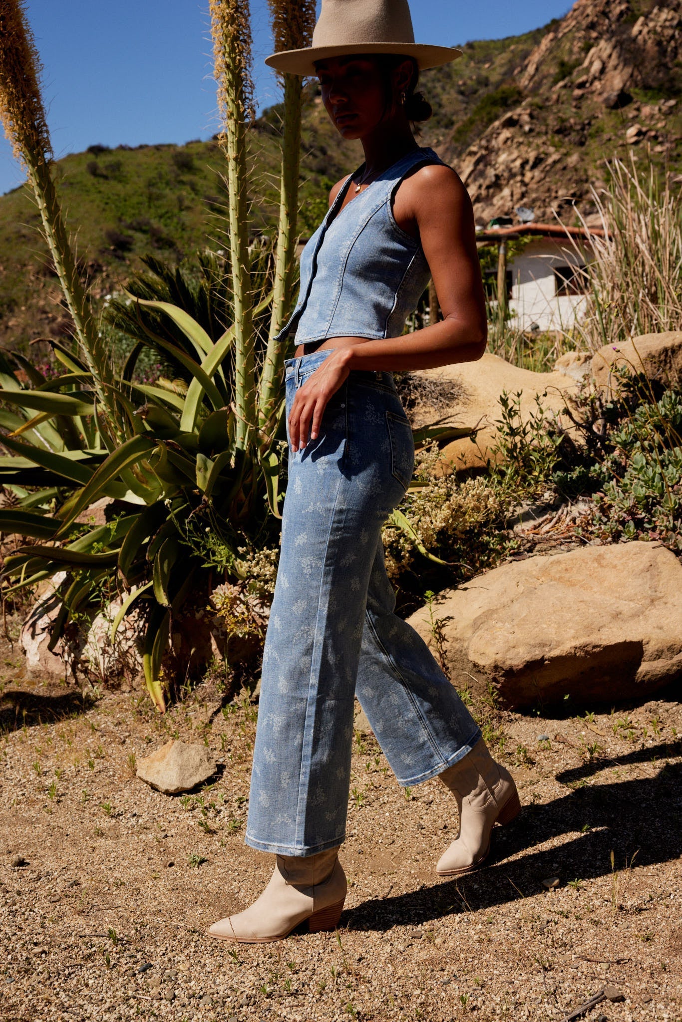 Shea Floral Vest in Light Wash - FINAL SALE